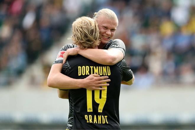 54球追平2015年的C罗，姆巴佩升至皇马球员自然年进球榜第四（姆巴佩54球追平C罗2015年纪录，升至皇马球员自然年进球榜第4）