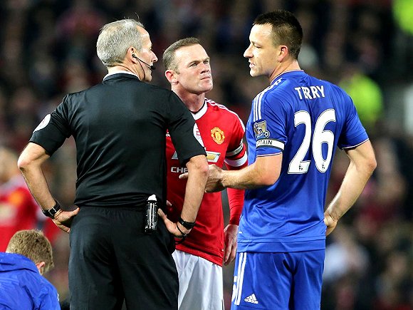 美媒：尼克斯补强瞄准迪温琴佐和阿尔瓦拉多，且已与对方球队接触（美媒：尼克斯将迪温琴佐与阿尔瓦拉多列为补强目标，已与其所属球队展开洽谈）