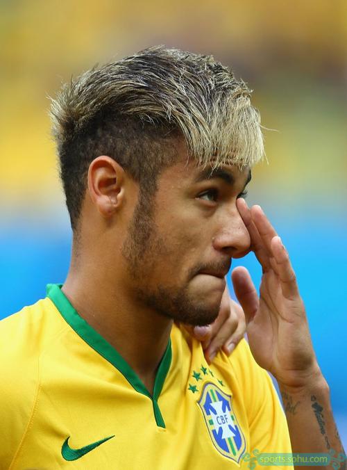 黄蜂主帅：我们没一个人能单防哈登，他真的是用各种方式得分（黄蜂主帅：无人能一对一限制哈登，他得分手段多样）