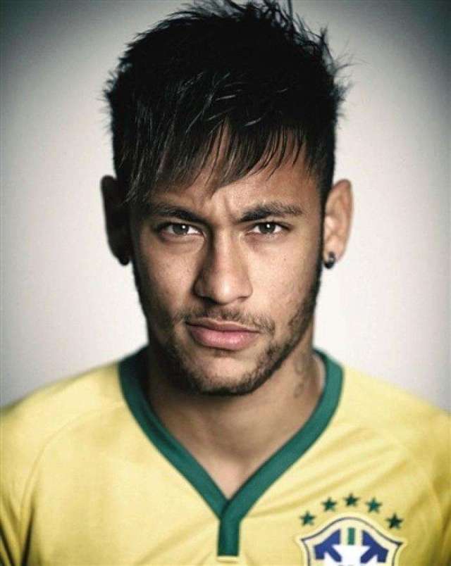 赫内斯：凯恩会在拜仁踢到2027年，在伦敦时他要靠保镖生活（赫内斯称凯恩将留在拜仁至2027年：在伦敦生活需靠保镖）