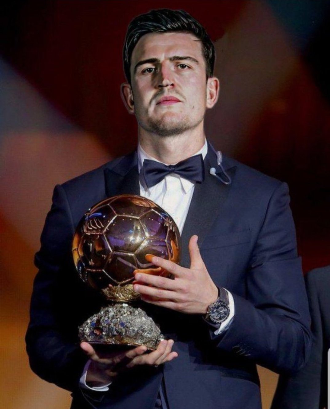 上任后首次露面，国足新帅邵佳一现场观战中国U22vs越南U22（履新后首次公开亮相，国足新帅邵佳一现身观战U22中国队对阵U22越南队）