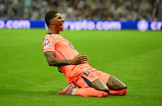 罗马诺：曼联19岁中场穆尔豪斯将租借加盟莱顿东方（罗马诺：曼联19岁中场穆尔豪斯即将租借赴莱顿东方）