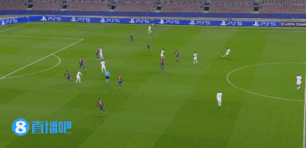 中场球员的职责是什么？